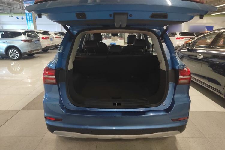 Used Roewe RX5 2016 20T Two-Wheel Drive Automatic Internet Smart Edition
