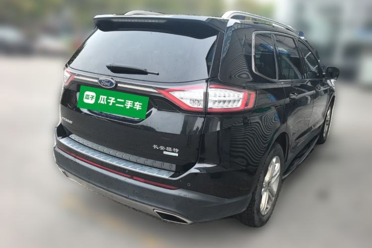 Used Ford Edge 2015 2.0T GTDi Two-Wheel-Drive High-Line Version
