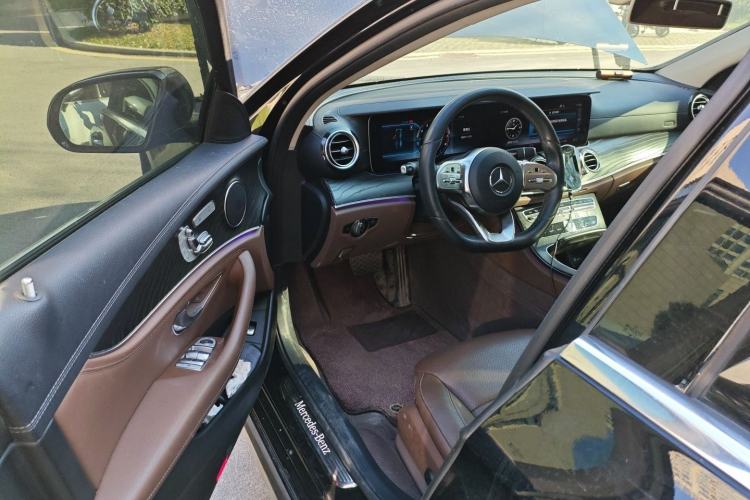 Used Mercedes-Benz E-Class 2019 E 300 L Sporty and Stylish Model