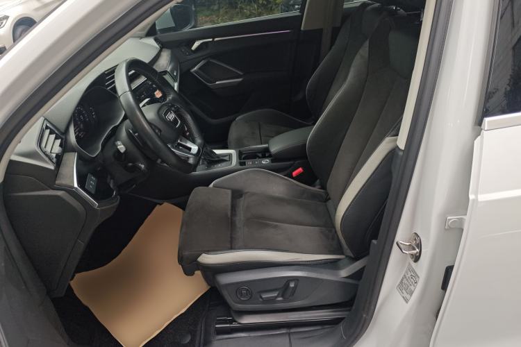 Used Audi Q3 2019 40 TFSI Fashion Dynamic Model