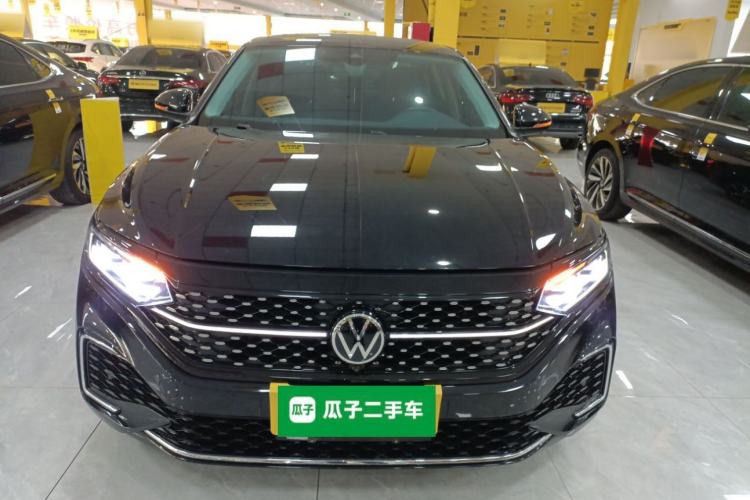 Used Volkswagen Passat 2023 Restyled 330TSI Starry Luxury Edition