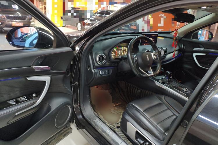 Used Wey VV7 2017 2.0T Ultra-Luxury Version
