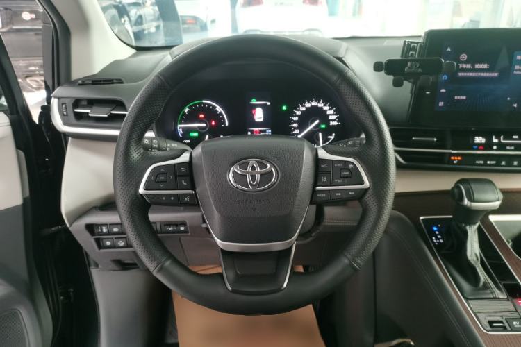 Used Toyota Granvia 2023 2.5L Hybrid Prestige PLUS Edition