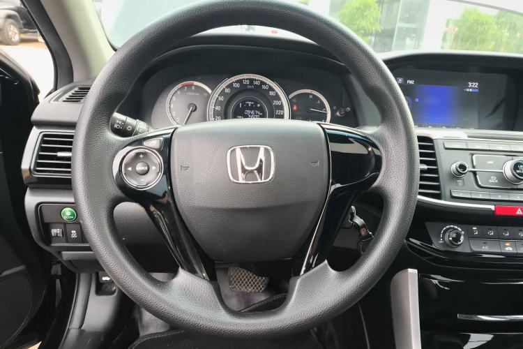 Used Honda Accord 2016 2.0L Comfort Edition
