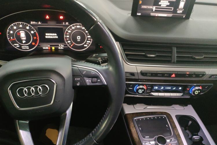 Used Audi Q7 2018 45 TFSI Technology Edition
