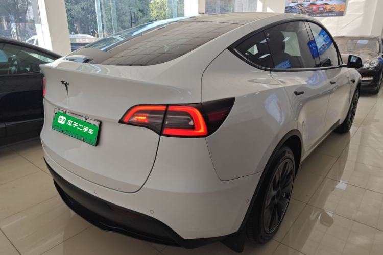 Used Tesla Model Y 2021 Long-Range All-Wheel-Drive Version
