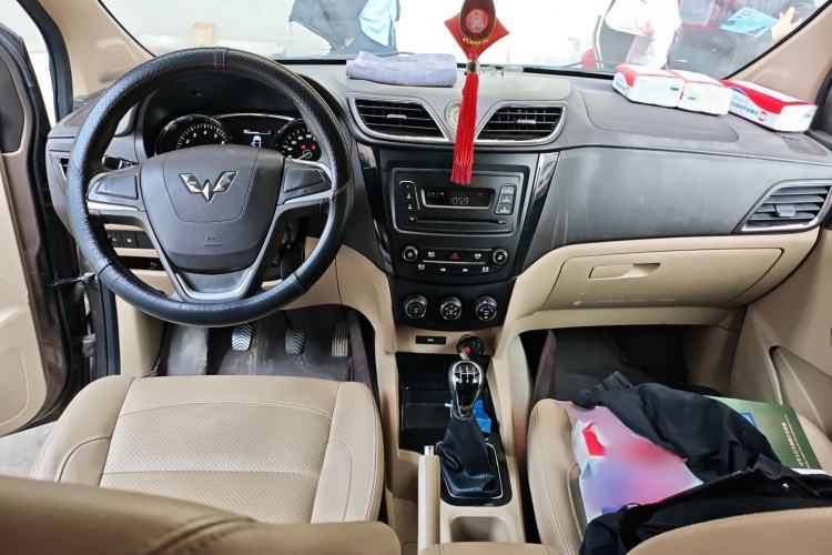 Used Wuling Hongguang 2016 1.5L Restyled S Comfort Version
