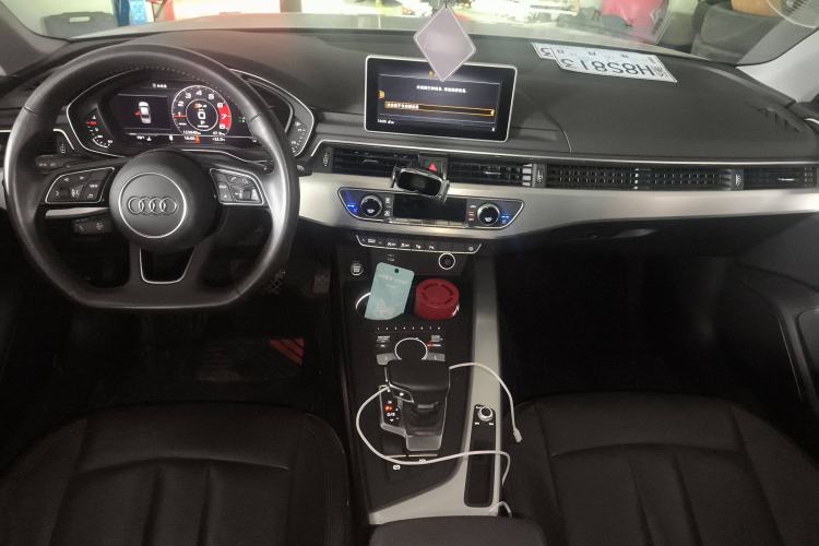 Used Audi A4L 2019 40 TFSI Fashion Edition China VI Emission Standard
