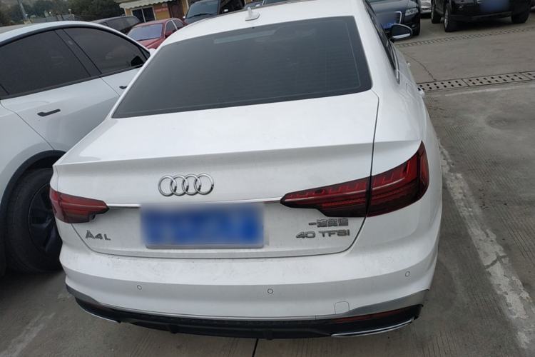 Used Audi A4L 2022 40 TFSI Fashion Dynamic Model
