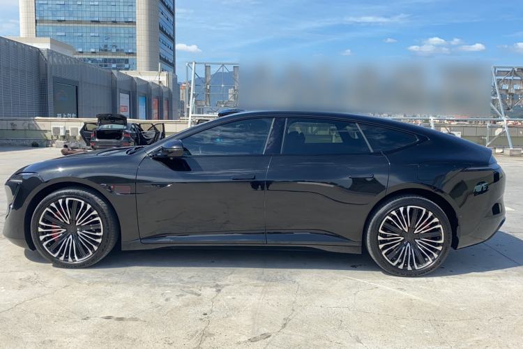 Used  12 2025 Ultra Extended-Range Edition
