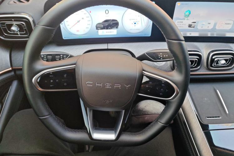 Used Chery Tiggo 9 2025 2.0T Dual-Clutch Two-Wheel Drive Black Samurai Edition 5 Seats