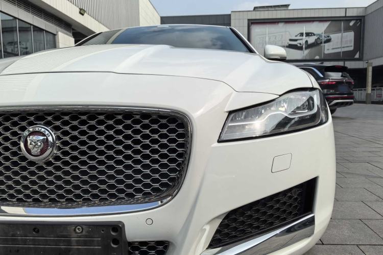 Used Jaguar XFL 2018 XFL 3.0 SC 340 PS Luxury Edition
