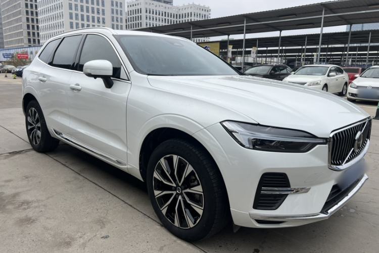Used Volvo XC60 2024 B5 4x4 Smart Luxury Edition
