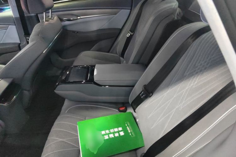 Used VOYAH PASSION 2023 Four-Wheel Drive Long-Range Version