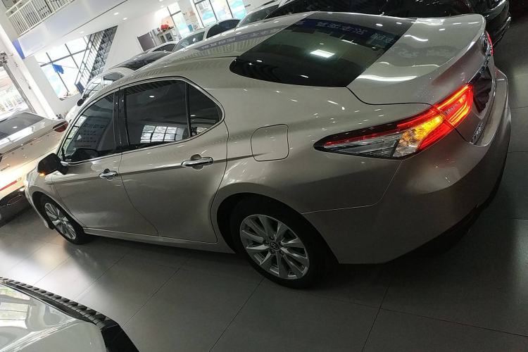 Used Toyota Camry 2019 Revised Version 2.0G Luxury Edition