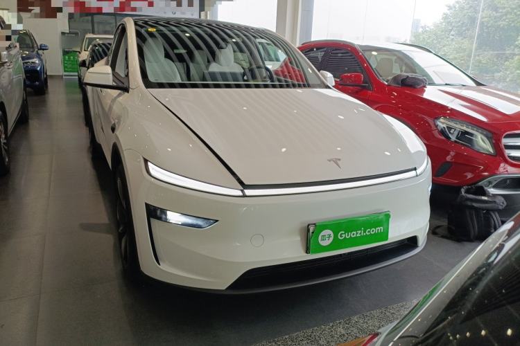 Used Tesla Model Y 2025 Rear-Wheel Drive First Edition
