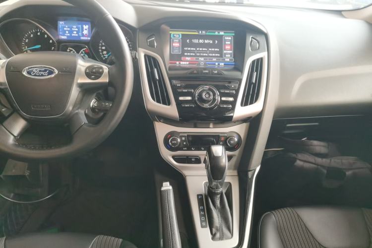 Used Ford Focus 2012 Hatchback 2.0L Automatic Luxury Sport Model
