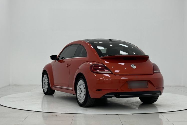 Used Volkswagen Beetle 2018 180TSI Joyful Orange Edition
