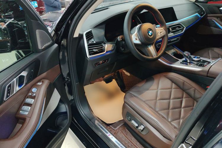 Used BMW X5 2022 Restyled xDrive 30Li Luxury Version M Sport Package