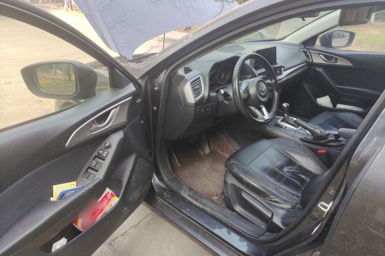 Used Mazda Mazda 3 Axela 2019 Cloud-Controlled Version Sedan 1.5L Automatic Comfort Trim China VI Standard