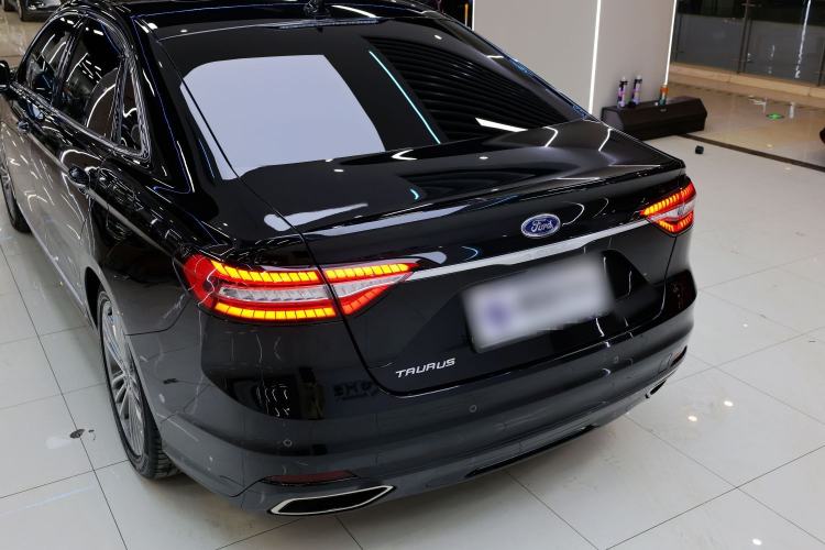 Used Ford Taurus 2019 EcoBoost 245 Vignale Deluxe Edition
