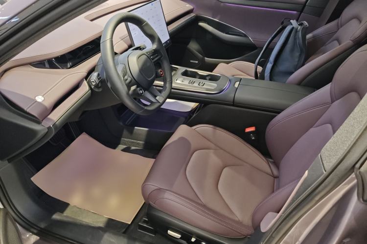 Used  SU7 2024 Rear-Drive Ultra-Long Range Advanced Pro-Level Intelligent Driving Version
