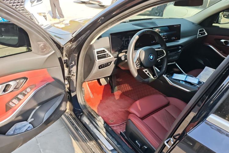 Used BMW i3 2025 eDrive 35 L