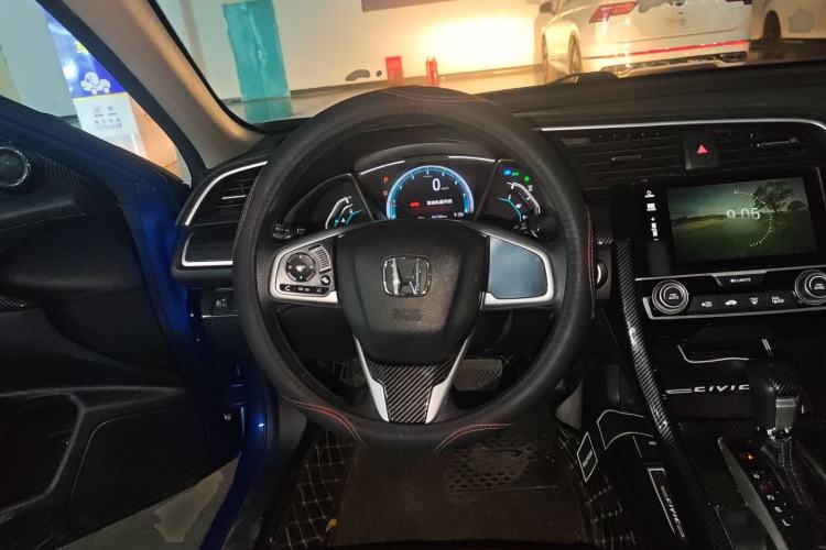 Used Honda Civic 2016 220TURBO CVT Luxury Edition
