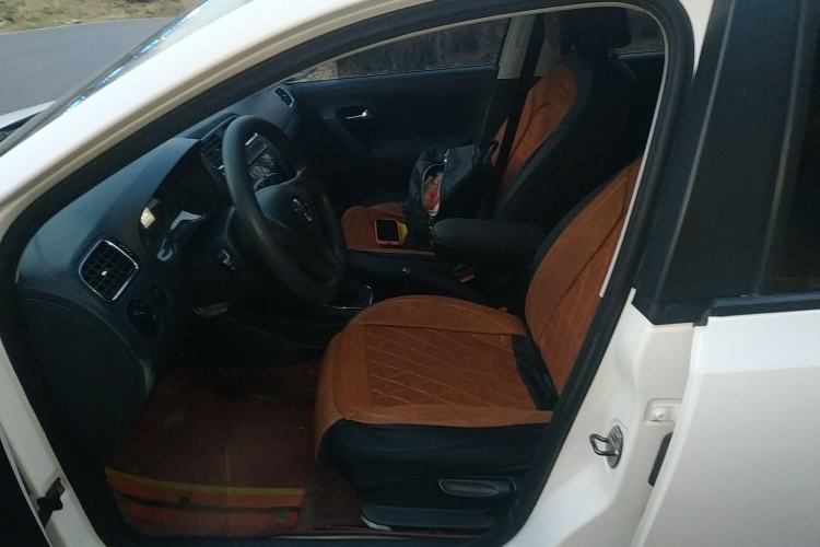 Used Volkswagen Polo 2014 1.6L Automatic Comfort Edition
