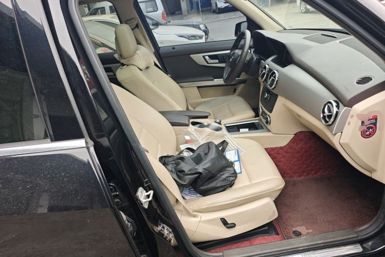 Used Mercedes-Benz GLK-Class 2013 GLK 300 4MATIC Dynamic Sunroof Model