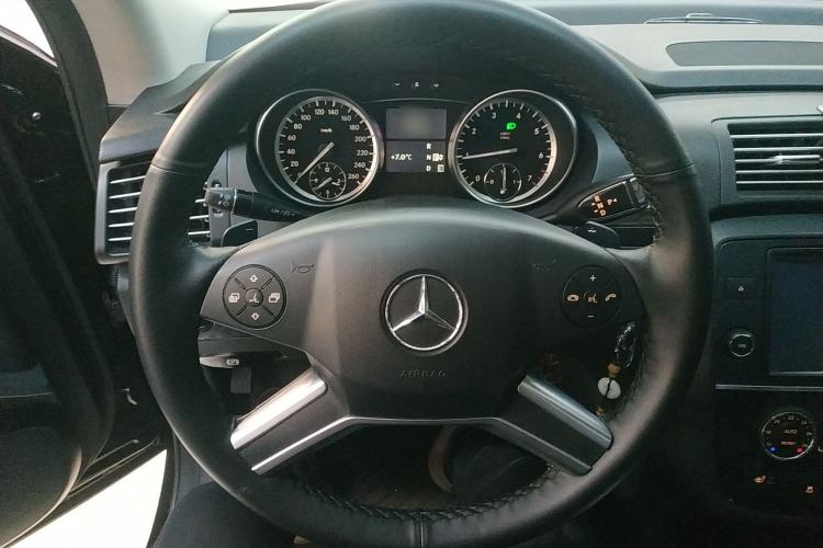 Used Mercedes-Benz R-Class 2014 R 320 4MATIC Luxury Model