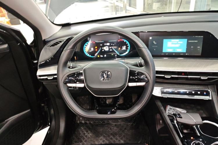 Used Changan Eado 2023 Changan Edition PLUS Blue Whale NE 1.4T GDI DCT Prestige Version
