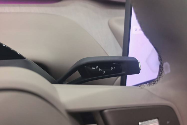 Used  YU7 2025 Ultra-Long Range All-Wheel Drive Pro Version
