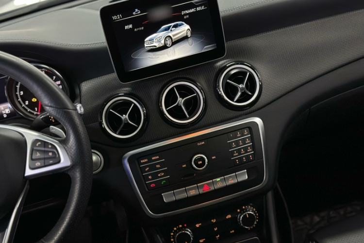 Used Mercedes-Benz GLA 2019 GLA 200 Fashion Model