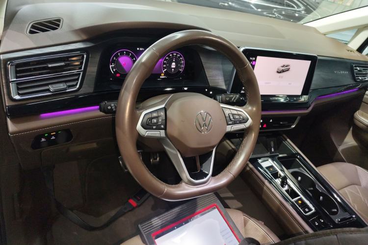 Used Volkswagen Viloran 2023 380TSI Prestige Edition

