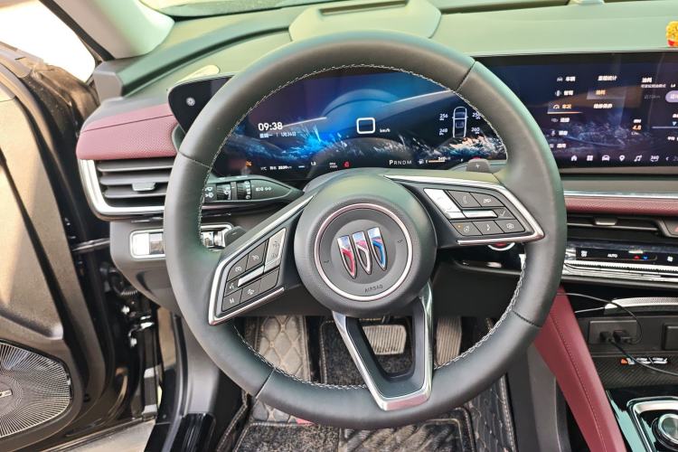 Used Buick Envision 2026 Model Equinox Plus 28T Two-Wheel-Drive Platinum Edition
