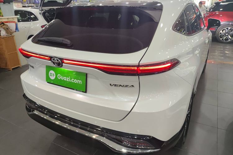 Used Toyota Venza 2022 2.0L CVT Two-Wheel Drive Prestige Edition
