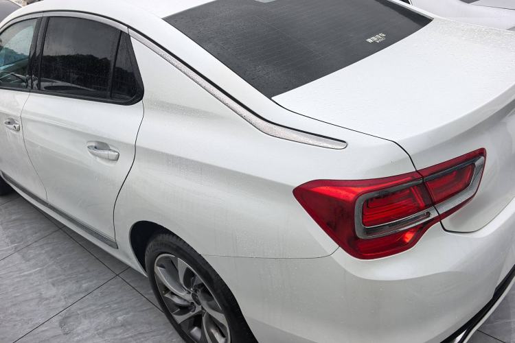 Used  5LS 2014 1.6T Luxury Edition THP160
