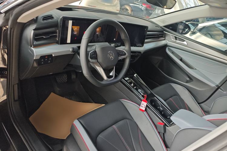 Used Volkswagen Lamando 2025 Lavida L 280TSI DSG Cool & Spicy PLUS Edition
