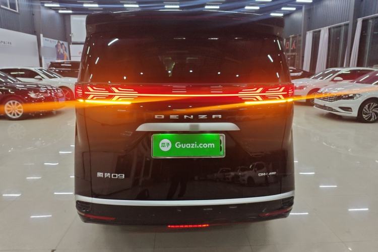 Used Denza D9 2024 DM-i 980 Four-Wheel Drive Prestige Model
