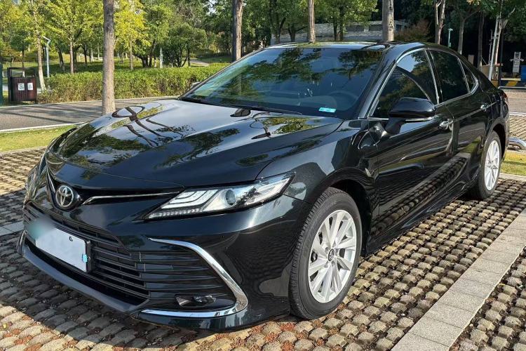 Used Toyota Camry 2021 2.0G Luxury Edition
