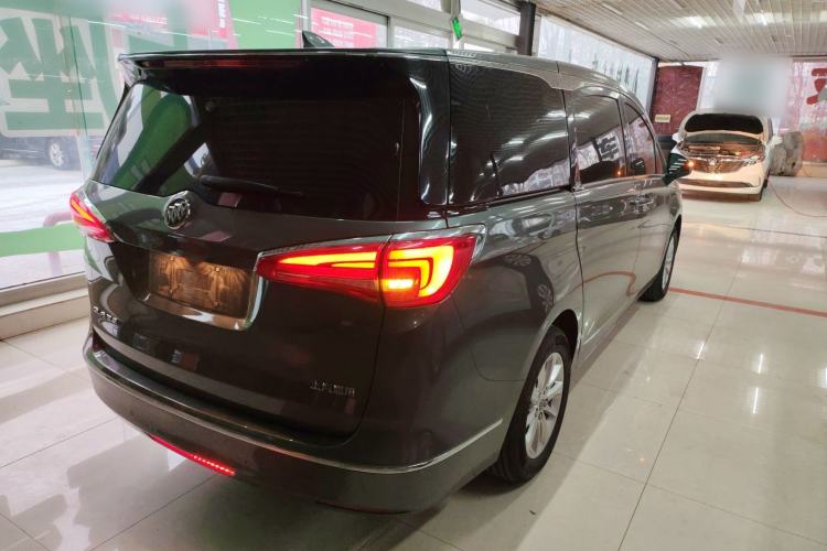 Used Buick GL8 2017 ES 28T Comfort Model China V Standard

