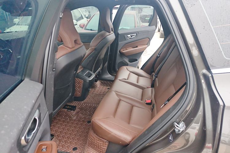 Used Volvo XC60 2022 B5 4x4 Smart Luxury Edition
