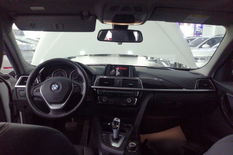 Used BMW 3 Series 2017 320Li Fashion Model