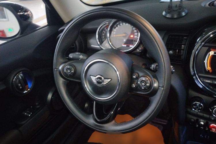 Used MINI MINI 2016 1.5T COOPER
