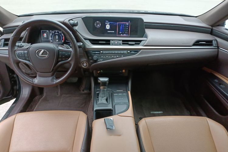 Used Lexus ES 2018 200 Excellence Edition China V Standard
