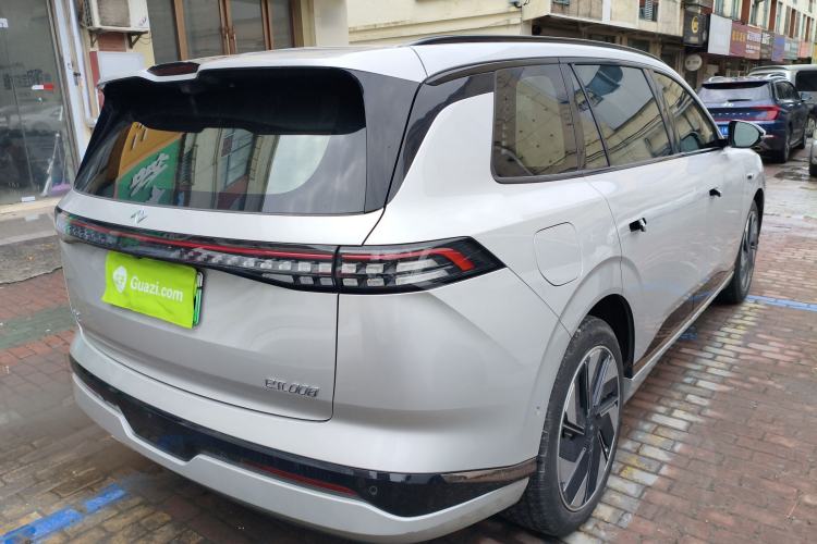 Used  eπ008 2024 210Max Range-Extended Version 6 Seats