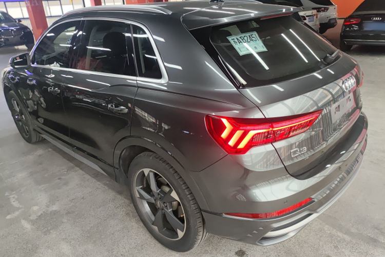 Used Audi Q3 2019 40 TFSI Fashion Dynamic Model
