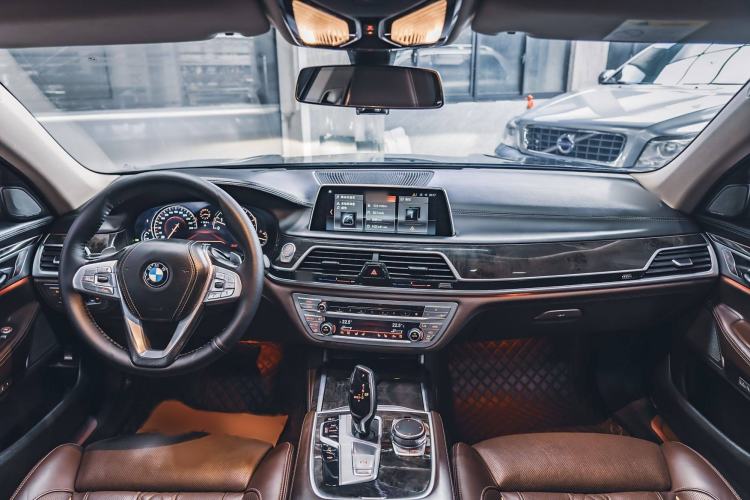 Used BMW 7 Series 2018 740Li Leading Model Excellence Package
