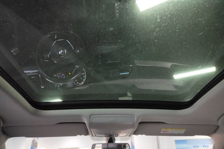 Used Volkswagen Tiguan L 2019 330TSI Automatic Two-Wheel Drive Panoramic Comfort Edition China V Standard
